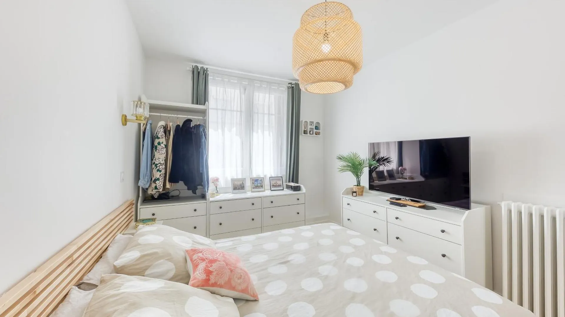 Apartment Elegant Au Coeur De 16e